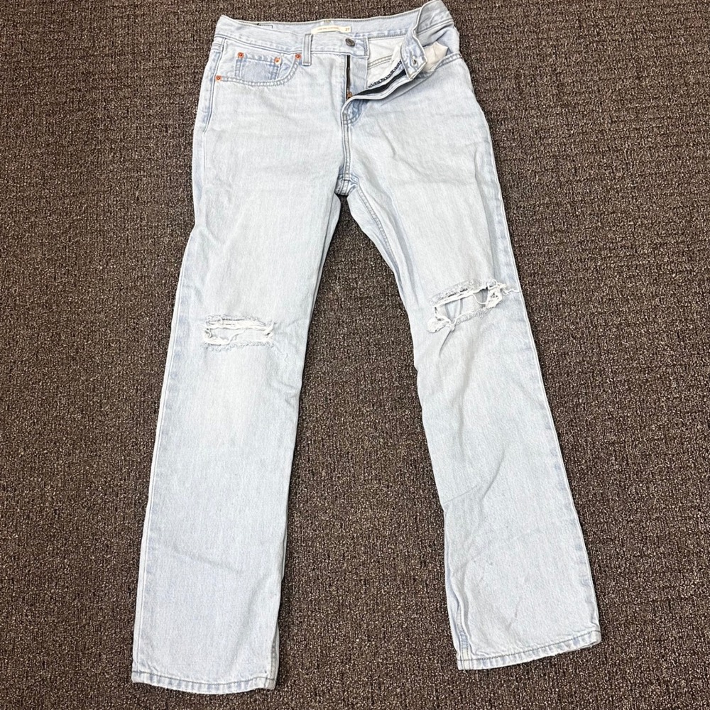 Levis Low Pro Straight Jeans Women 27 Light Wash Distressed Denim FLAWS - Picture 2 of 12